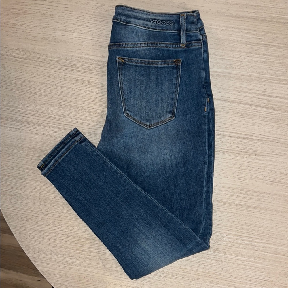Vigoss Blue Skinny Jeans with Stretch and Mid-Rise Fit